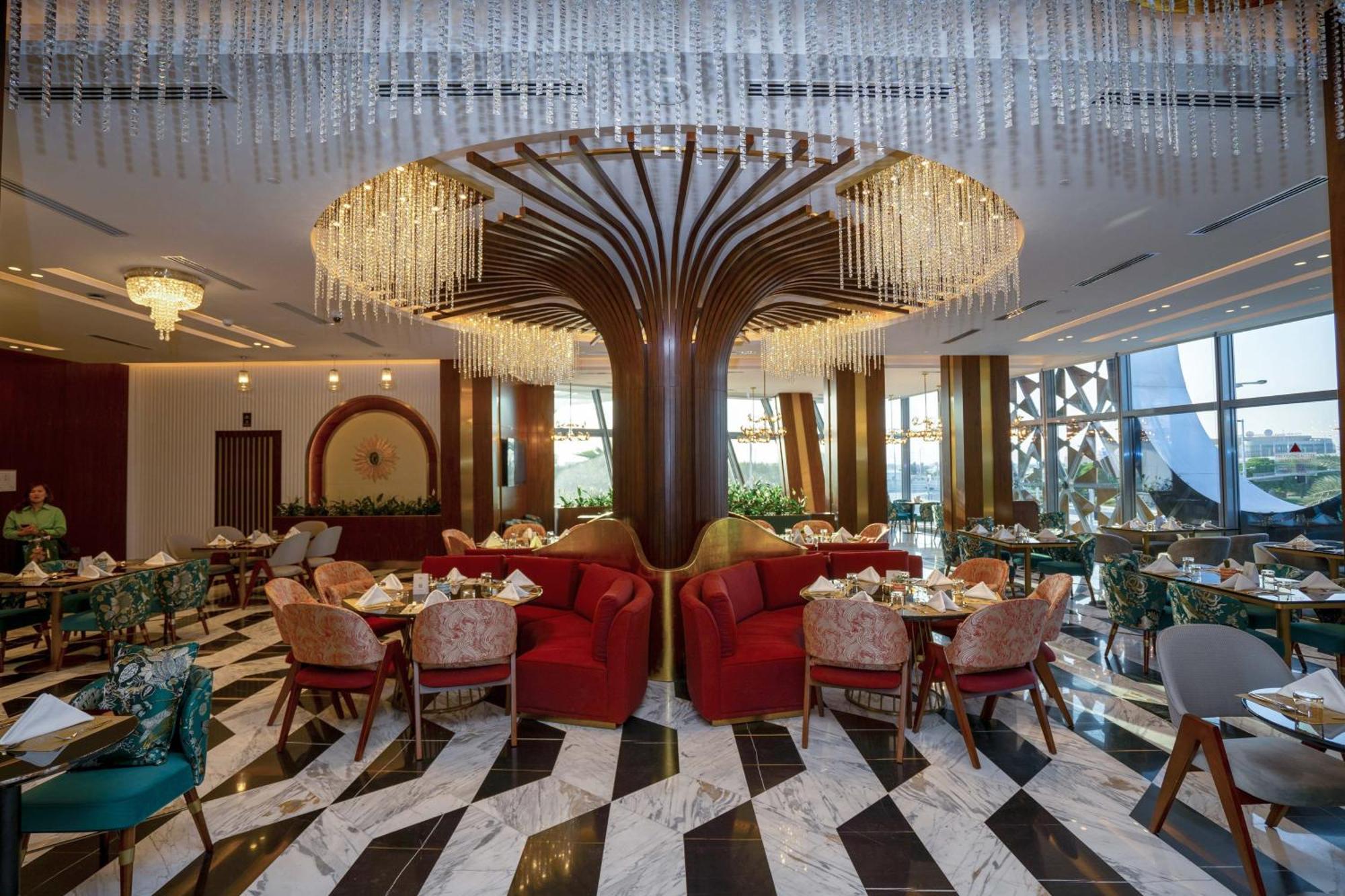 Velero Hotel Doha Lusail Exteriér fotografie The restaurant